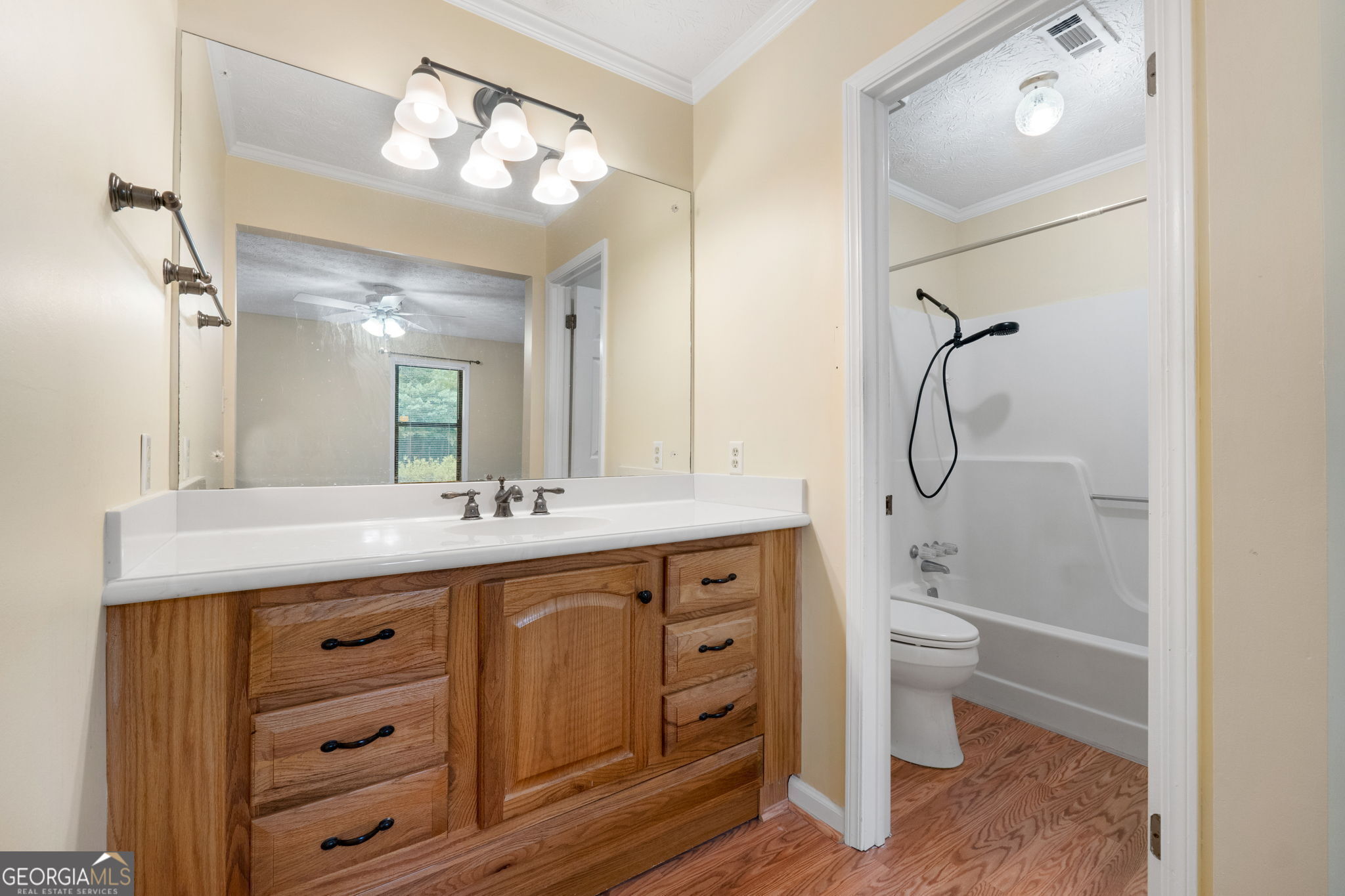 Fayetteville, Georgia 30214, United States, 3 Bedrooms Bedrooms, ,2 BathroomsBathrooms,Residential,Pending,130215