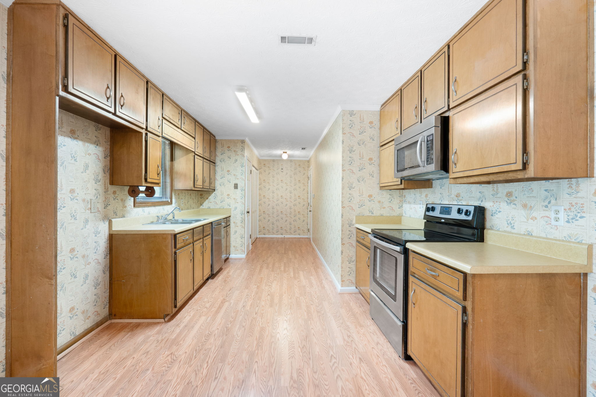 Fayetteville, Georgia 30214, United States, 3 Bedrooms Bedrooms, ,2 BathroomsBathrooms,Residential,Pending,130215