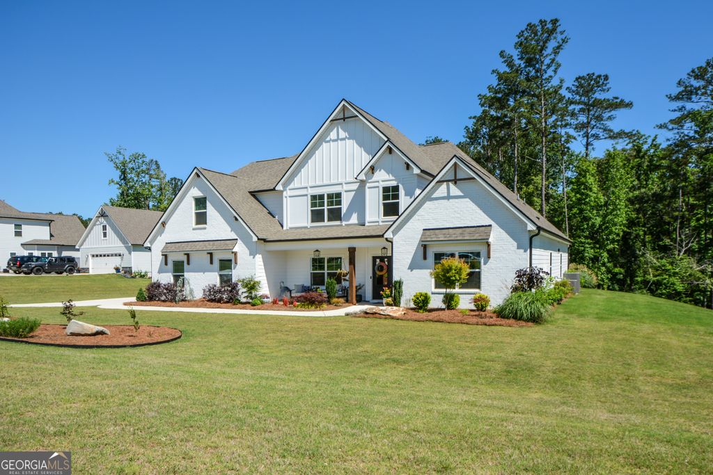 Photo of 65 Starr Place, Newnan, GA 30263 (MLS # 10778834)
