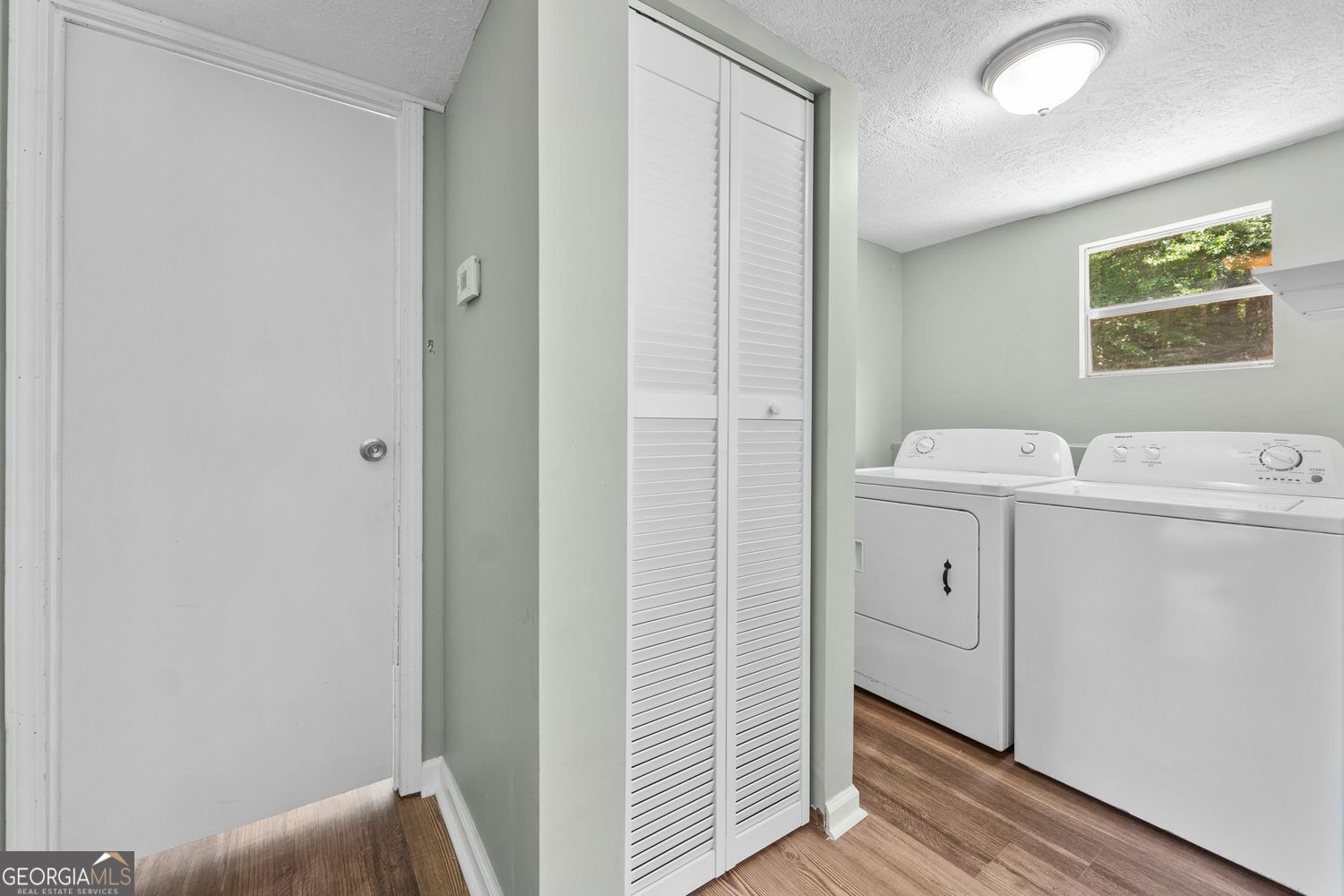 HOLIDAY POINT - Residential