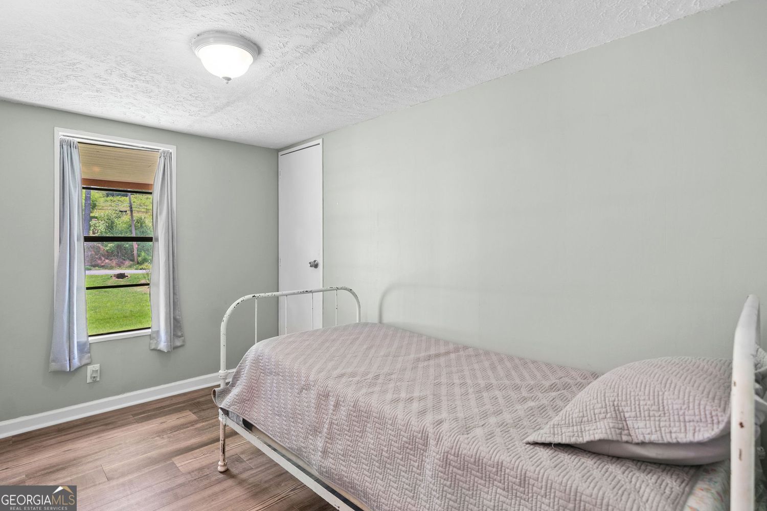 HOLIDAY POINT - Residential