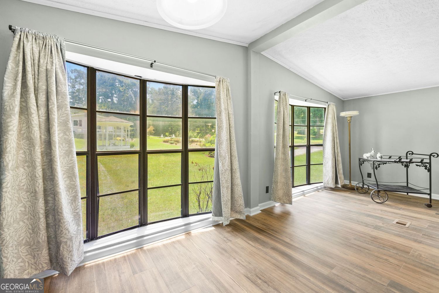 HOLIDAY POINT - Residential