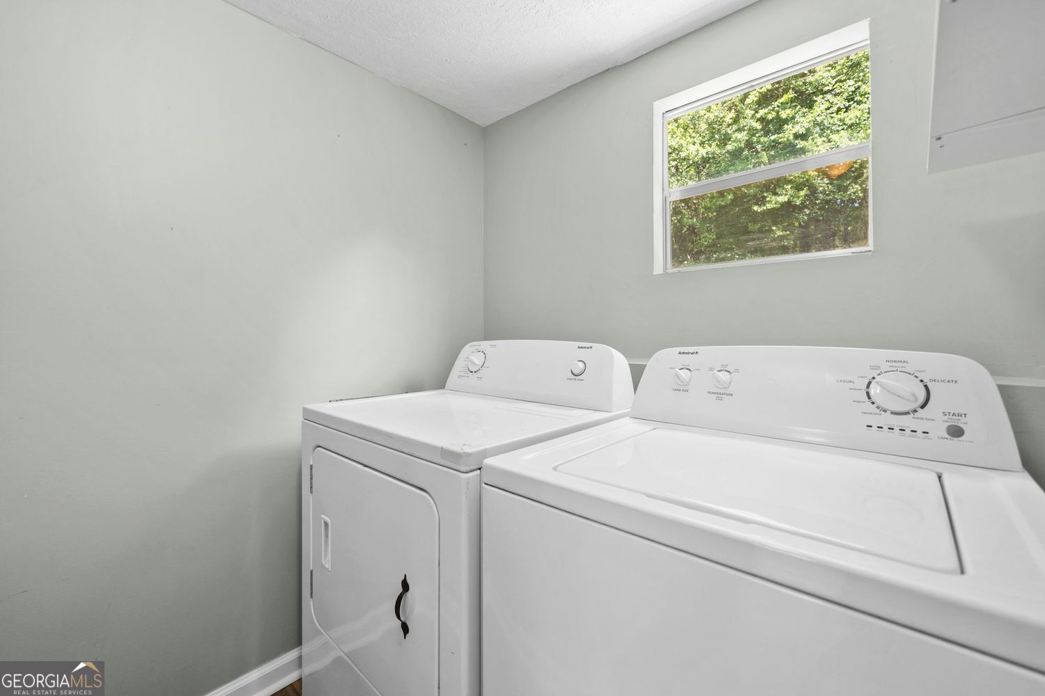 HOLIDAY POINT - Residential