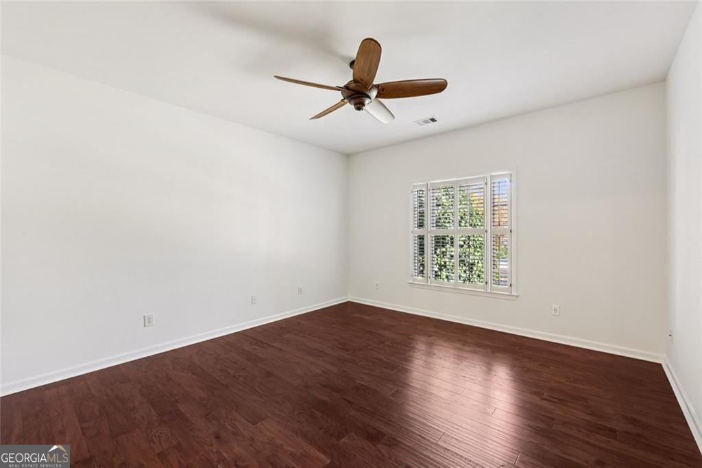 SEVEN OAKS - Residential