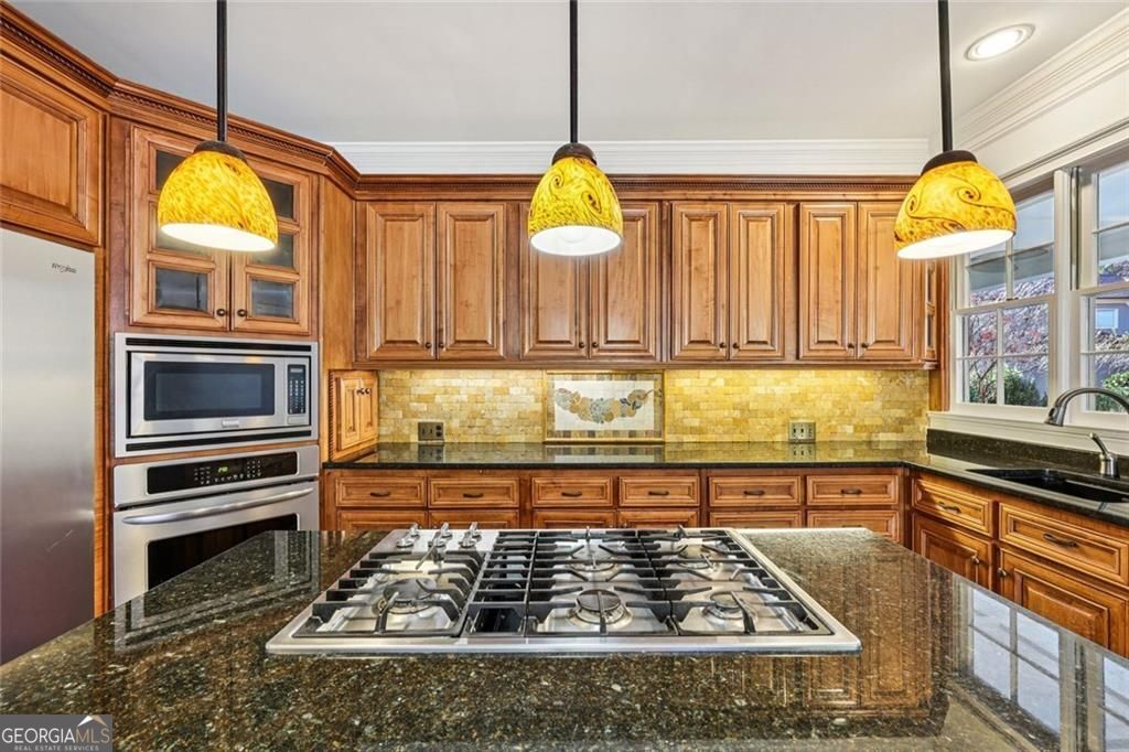 SEVEN OAKS - Residential