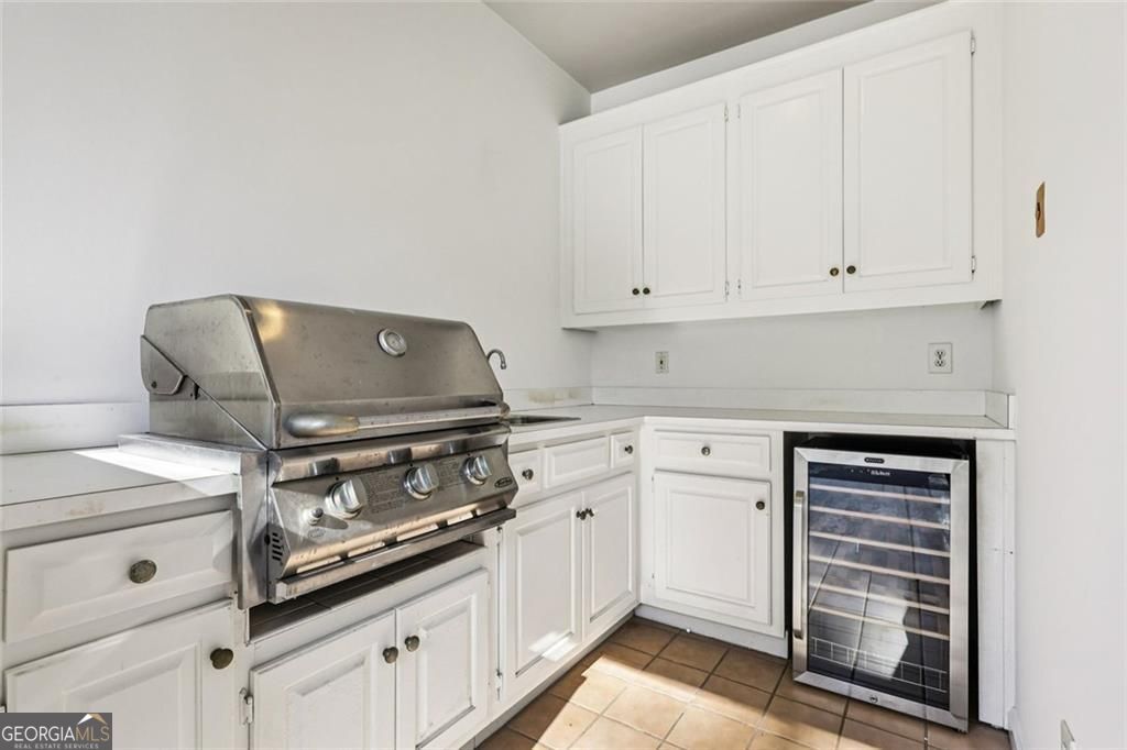 SEVEN OAKS - Residential