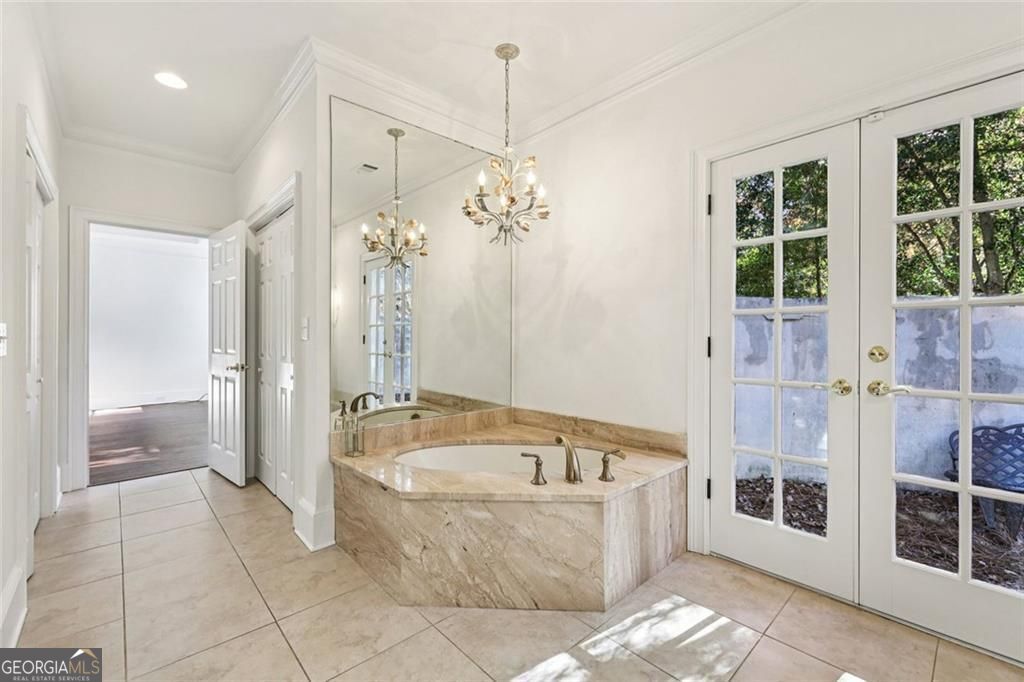 SEVEN OAKS - Residential