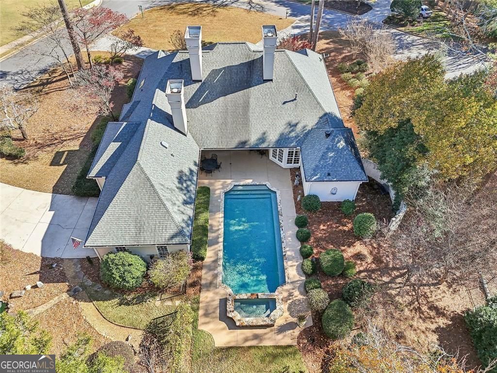 SEVEN OAKS - Residential