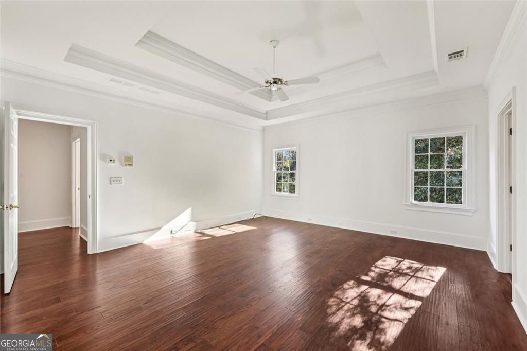 SEVEN OAKS - Residential