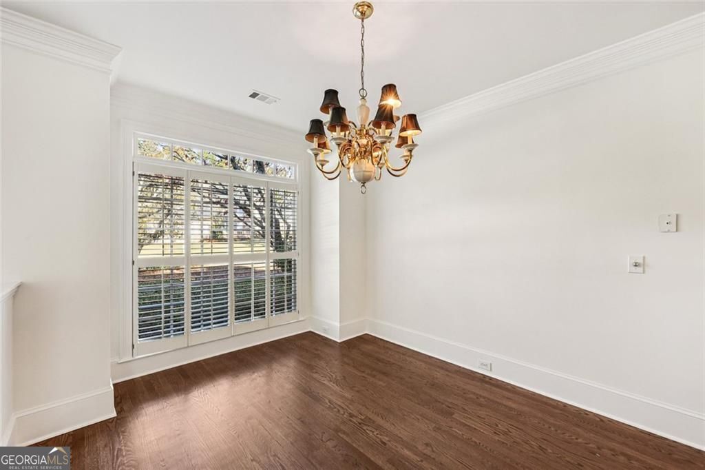 SEVEN OAKS - Residential