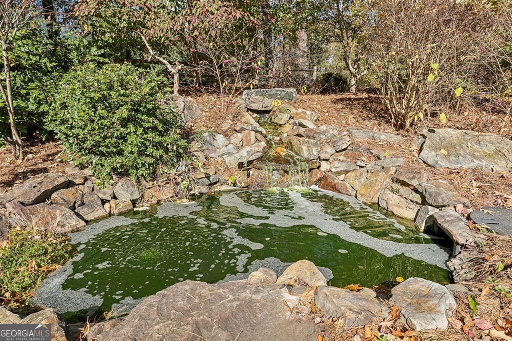 SEVEN OAKS - Residential