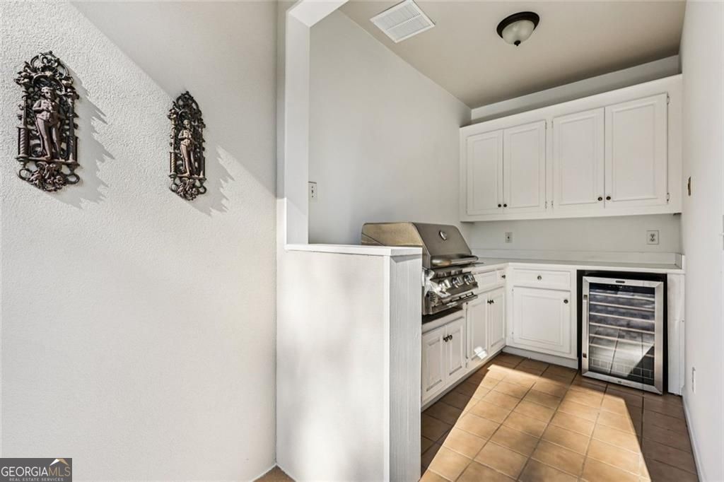 SEVEN OAKS - Residential