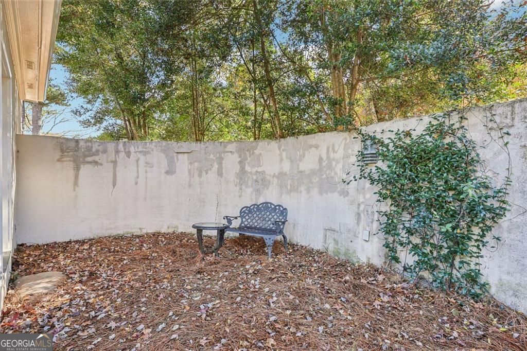 SEVEN OAKS - Residential