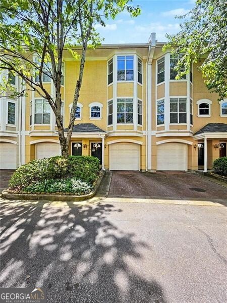 375 Highland AVE NE 605