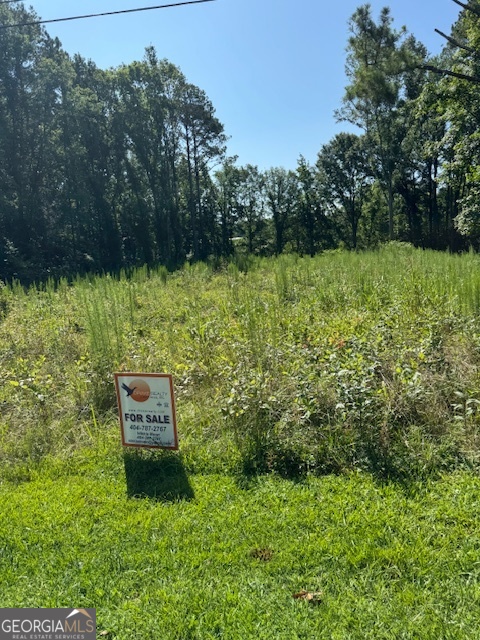 1060 Twin Pines CIR NE