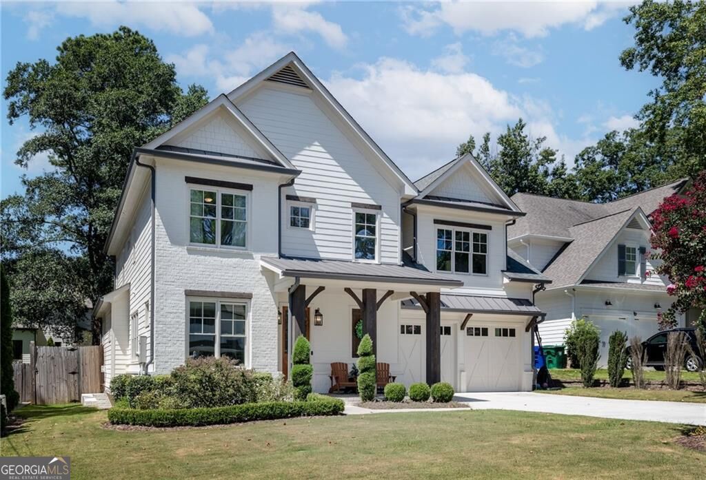 2986 Surrey LN