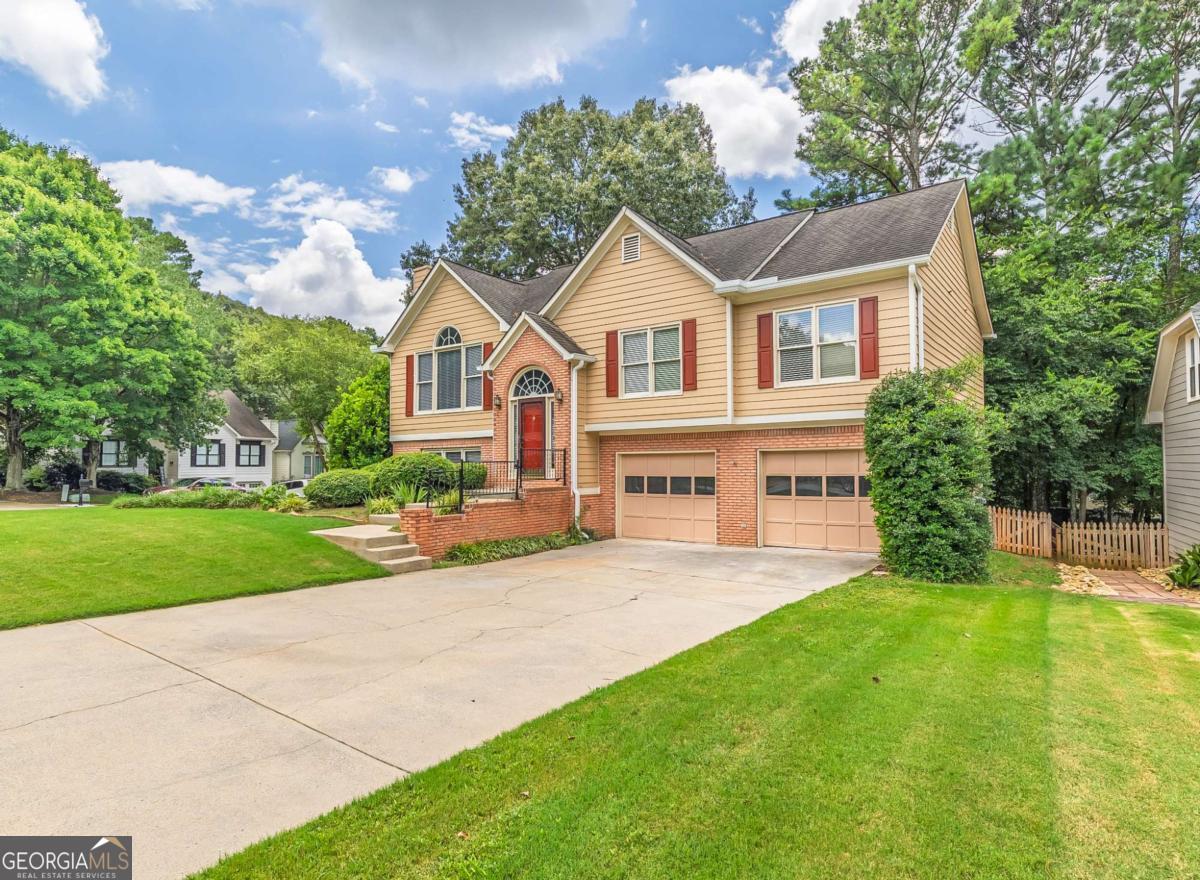 401 Middle Valley LN