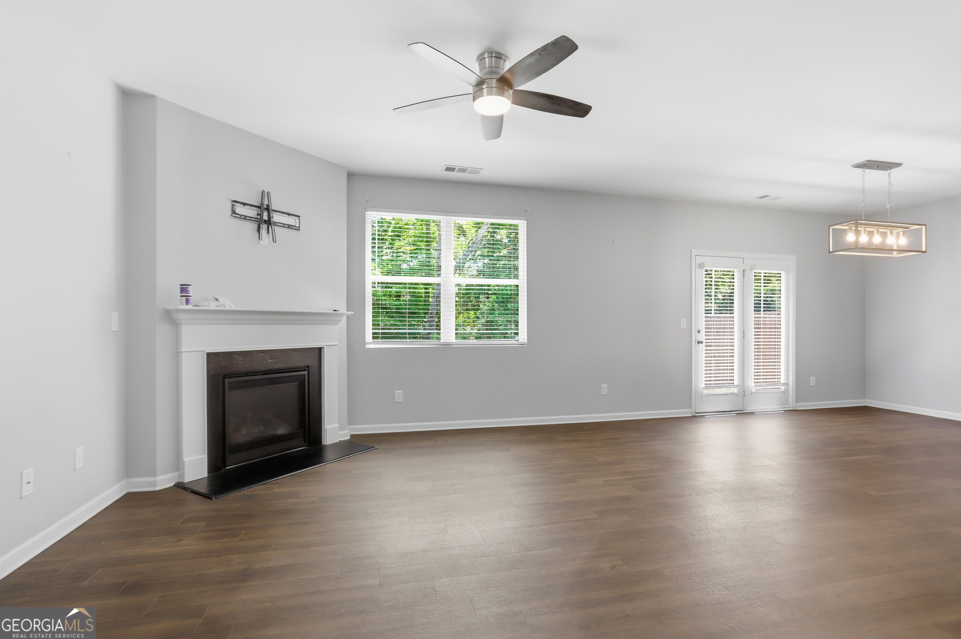 53 Brookside WAY