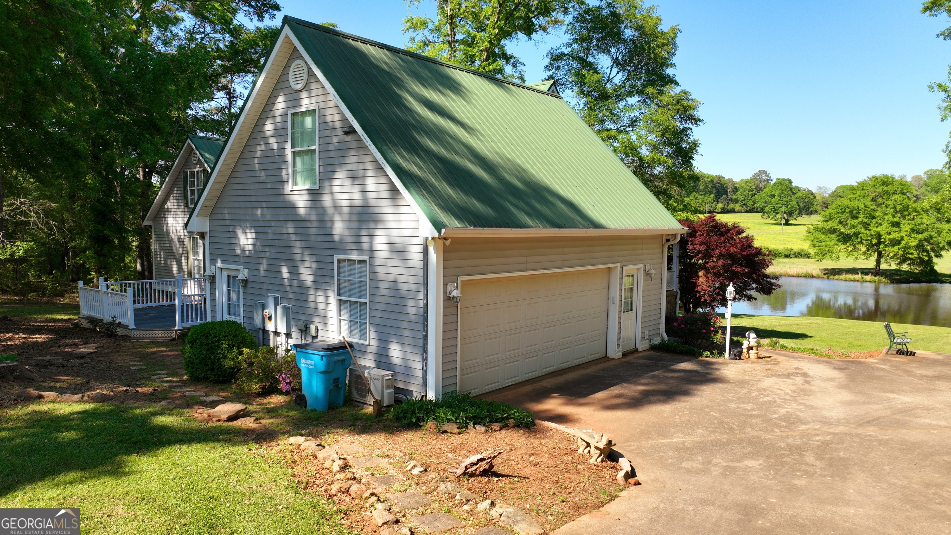 925 Highway 36 E
