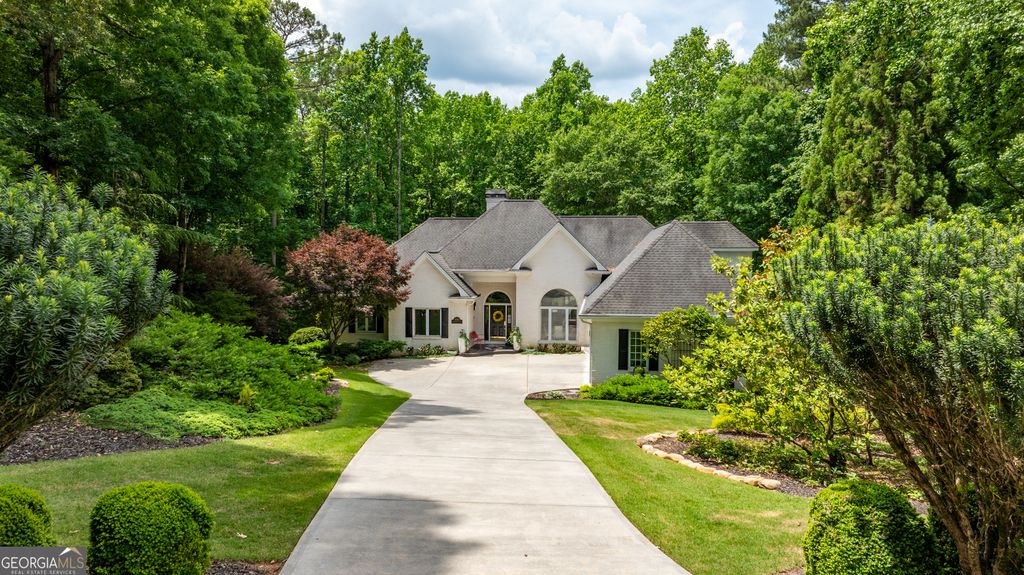 Photo of 1003 Mickleton Lane, Peachtree City, GA 30269 (MLS # 10770026)