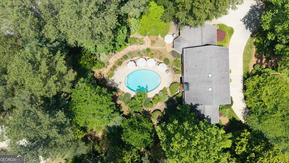 7590 Chaparral DR