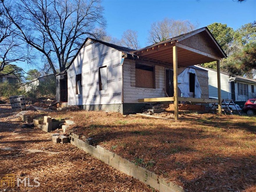 Perfect fix-n-flip property with approved building plans and partial work started. This property require an addition to meet maximum after repair value.