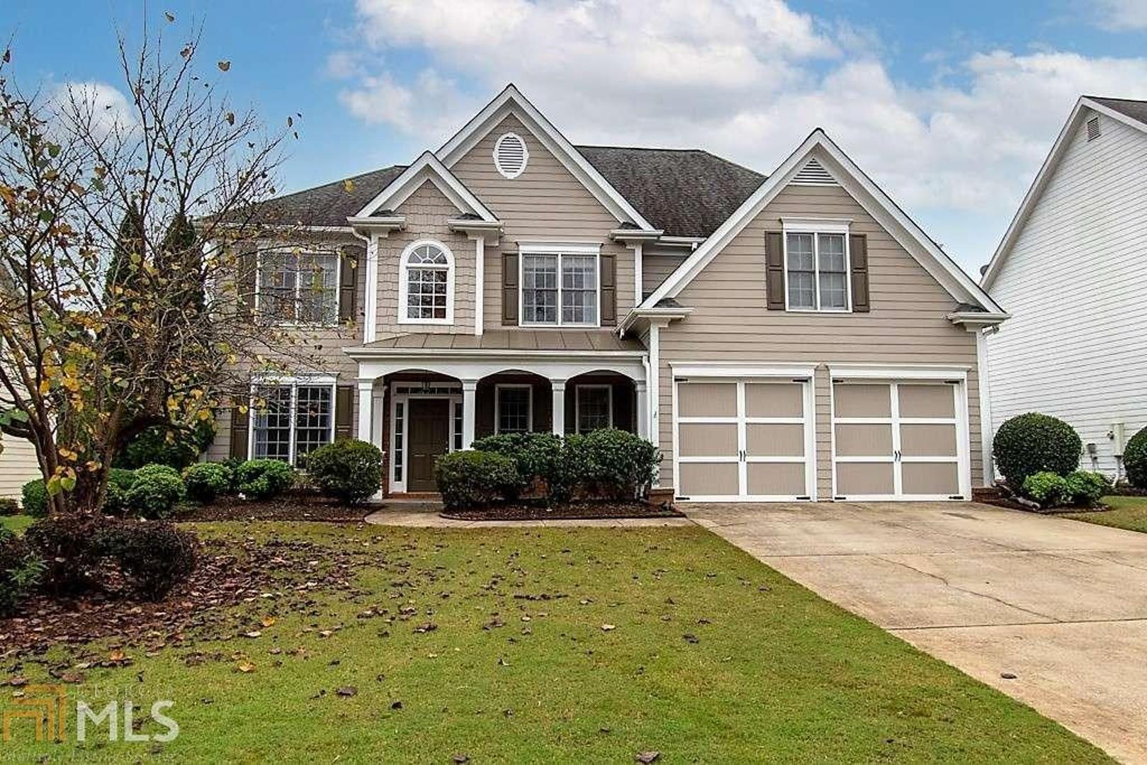 Sought after Vanderbilt subdivision, 2 blocks away from North Gwinnett High School! Large backyard, 2 story foyer welcomes you into this spacious and open floor plan. In-law suite and full bath on main floor, oversized master bedroom and 3 other bedrooms upstairs. Granite countertop, double ovens, the kitchen connects to the family room, great for entertaining!