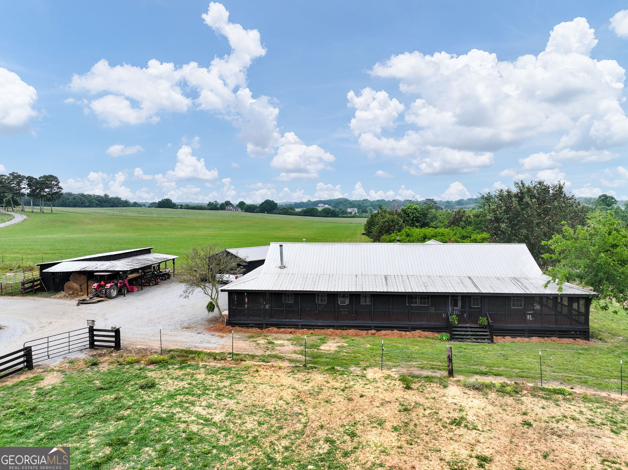 215 Erwin RD