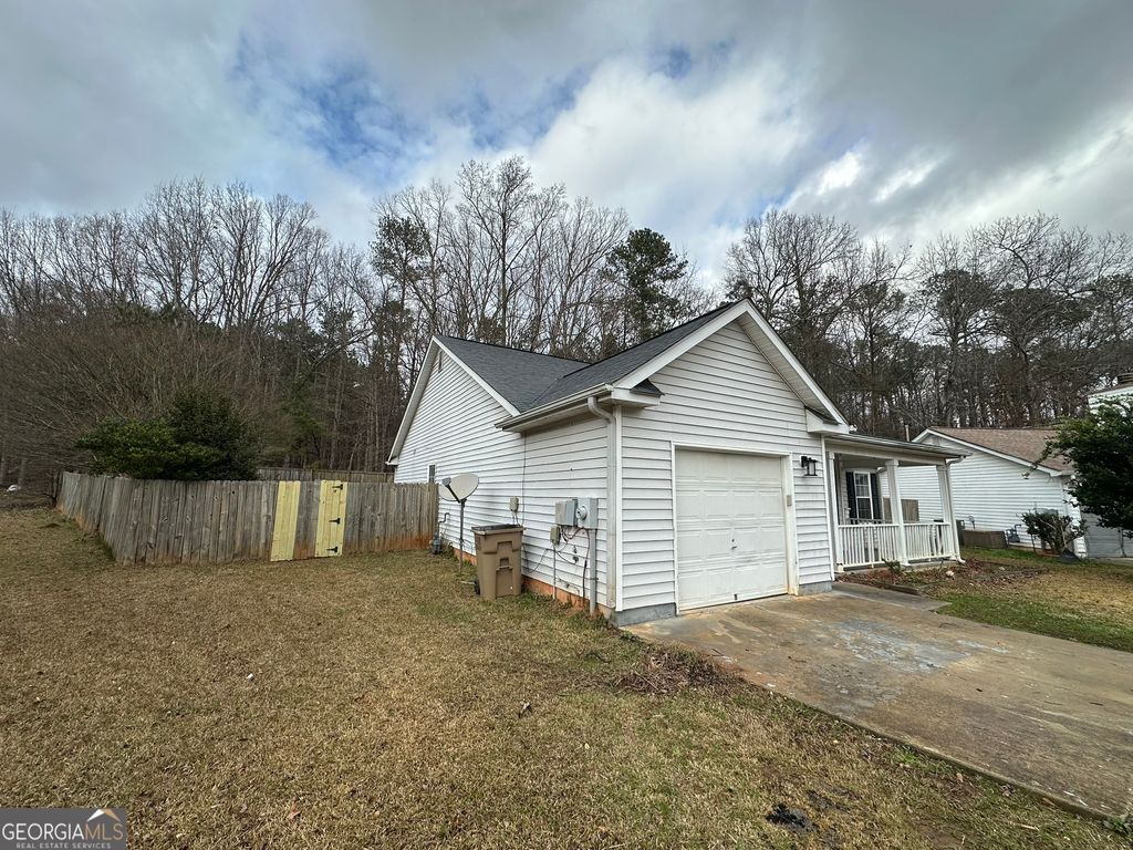 Photo of 6609 Saganaw Drive, Rex, GA 30273 (MLS # 10672351)