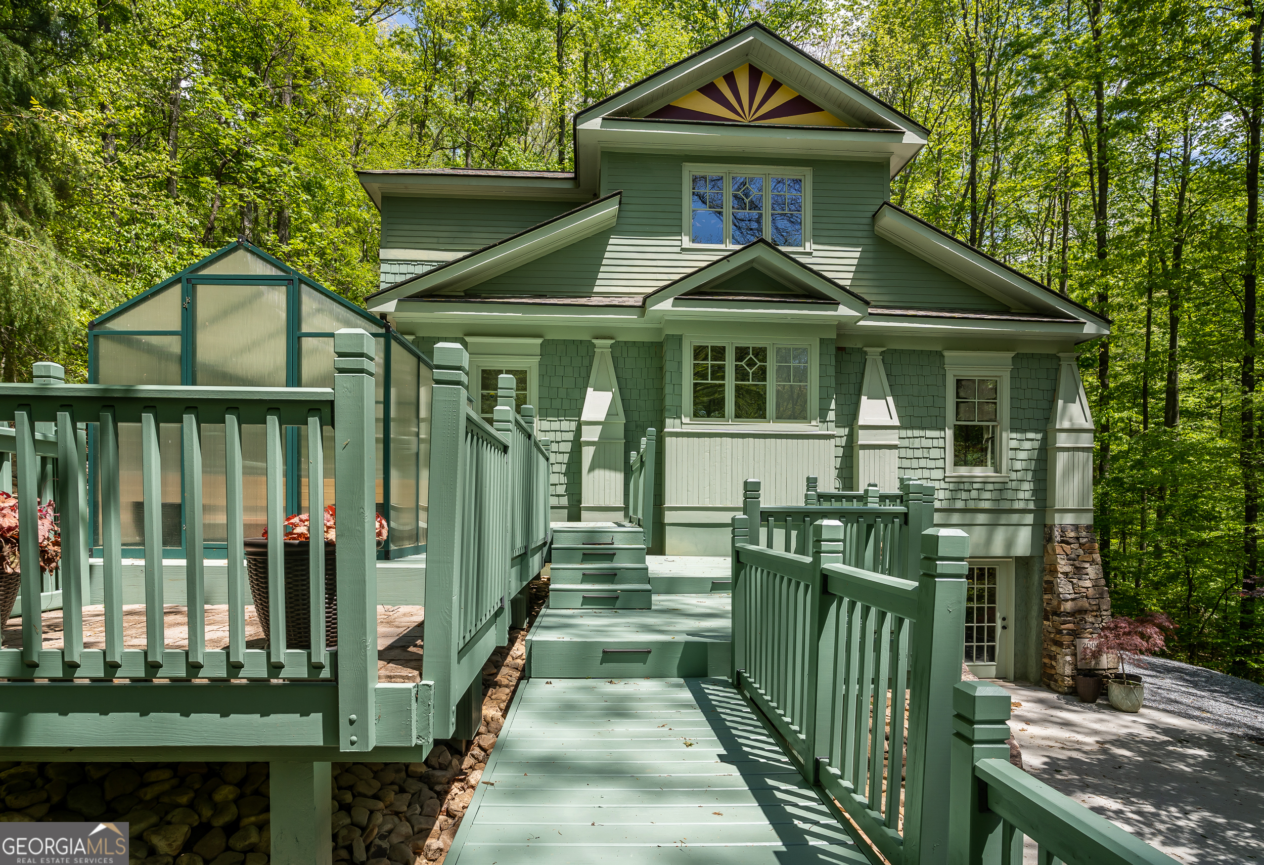 8954 Doublehead Gap RD