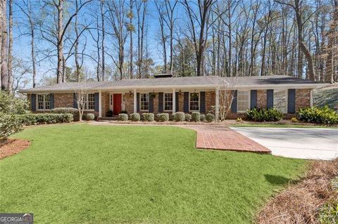 Photo of 2397 Saint Andrews Court NE, Atlanta, GA 30345 (MLS # 10716068)