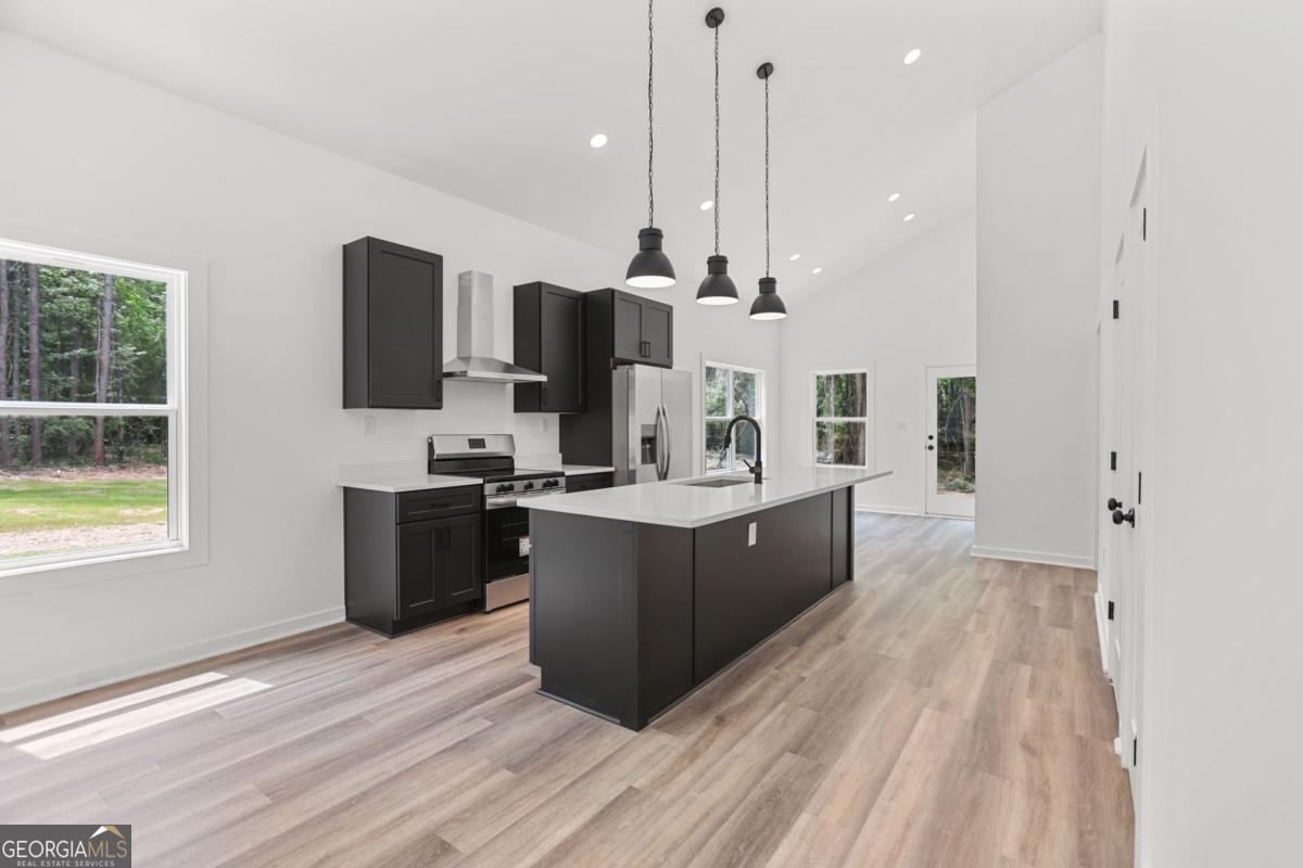 148 Lincoln ST