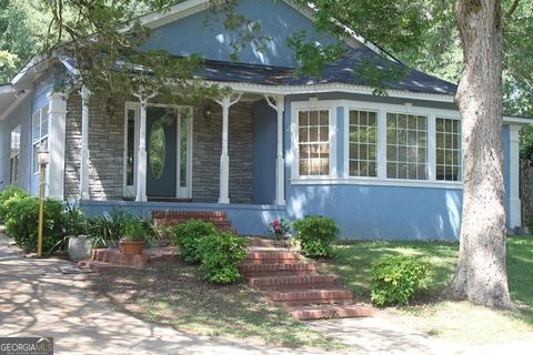 Photo of 904 E Main Street, Hogansville, GA 30230 (MLS # 10658791)