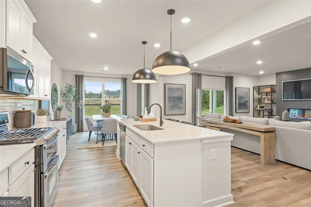 408 Province CT