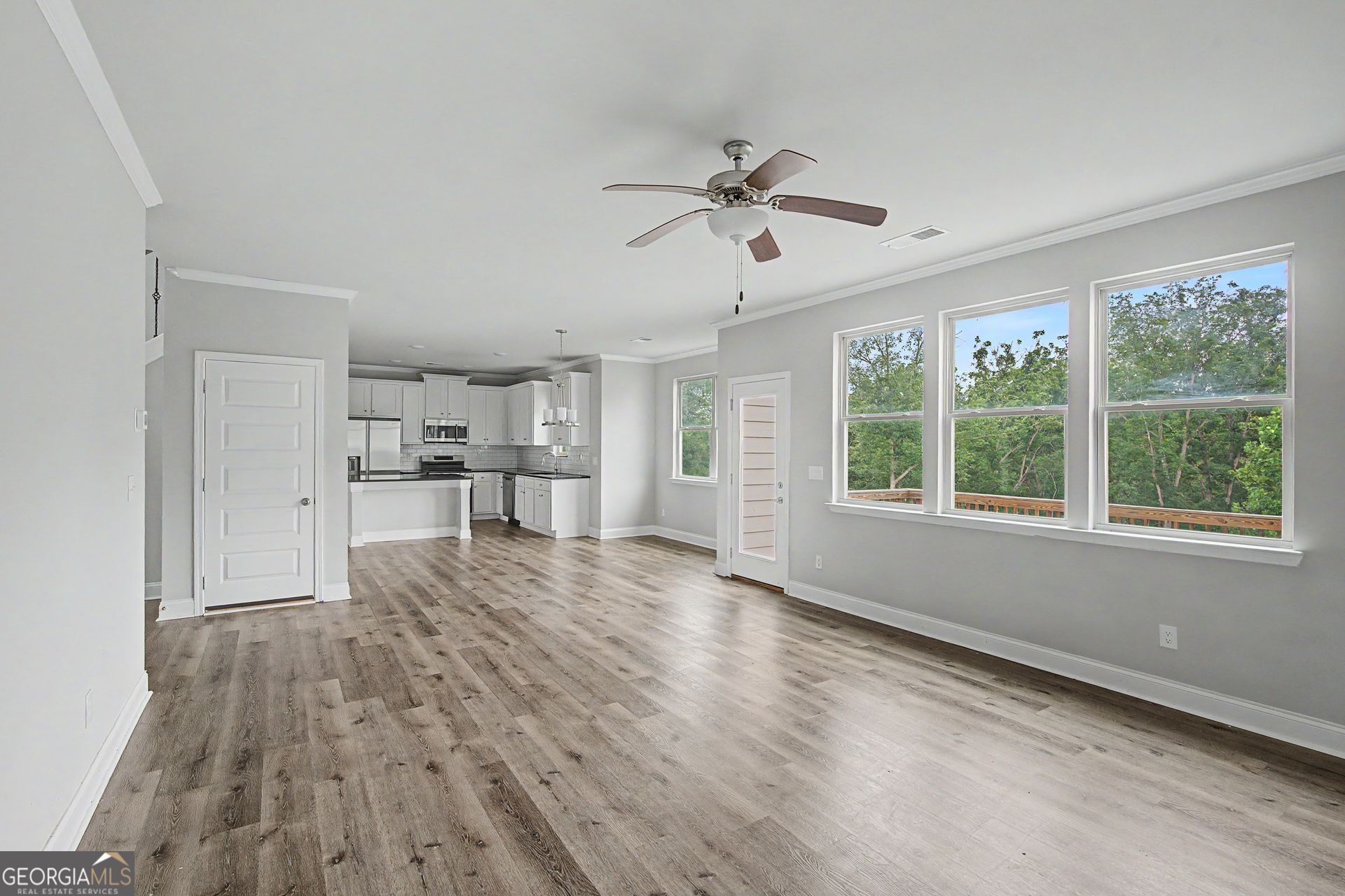 5628 Woodland Greens RD