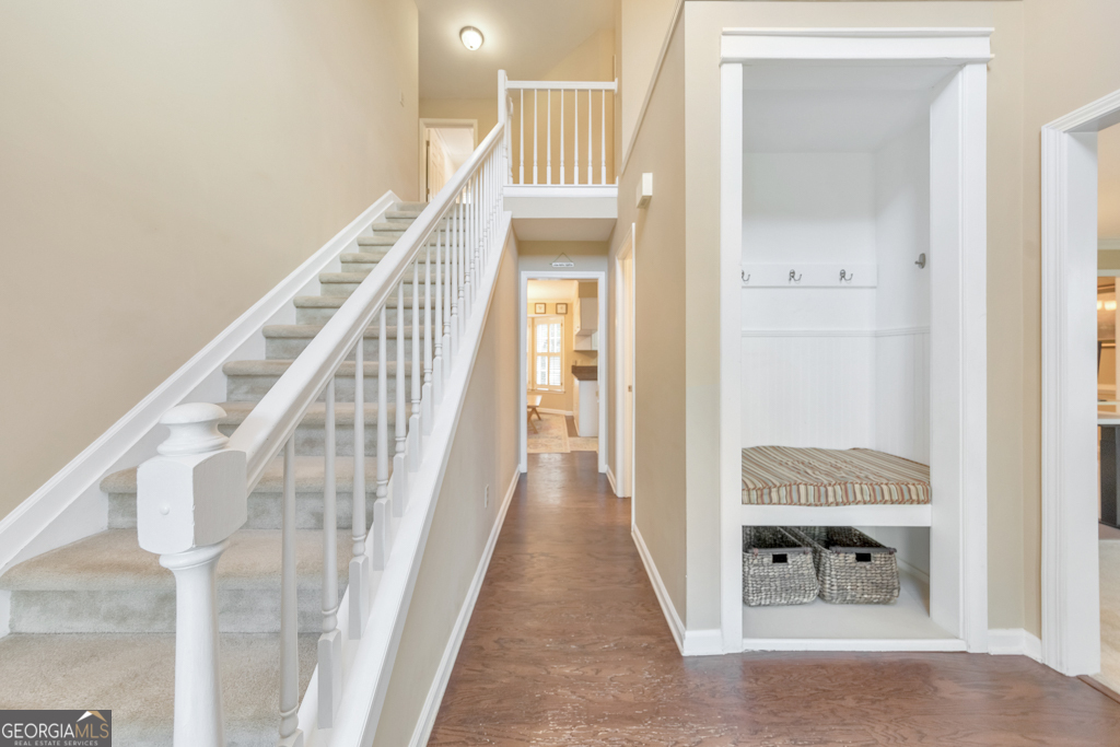 70 Parkside CIR