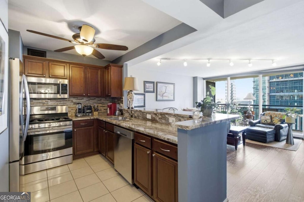 Photo of 620 Peachtree Street NE #1009, Atlanta, GA 30308 (MLS # 10853840)