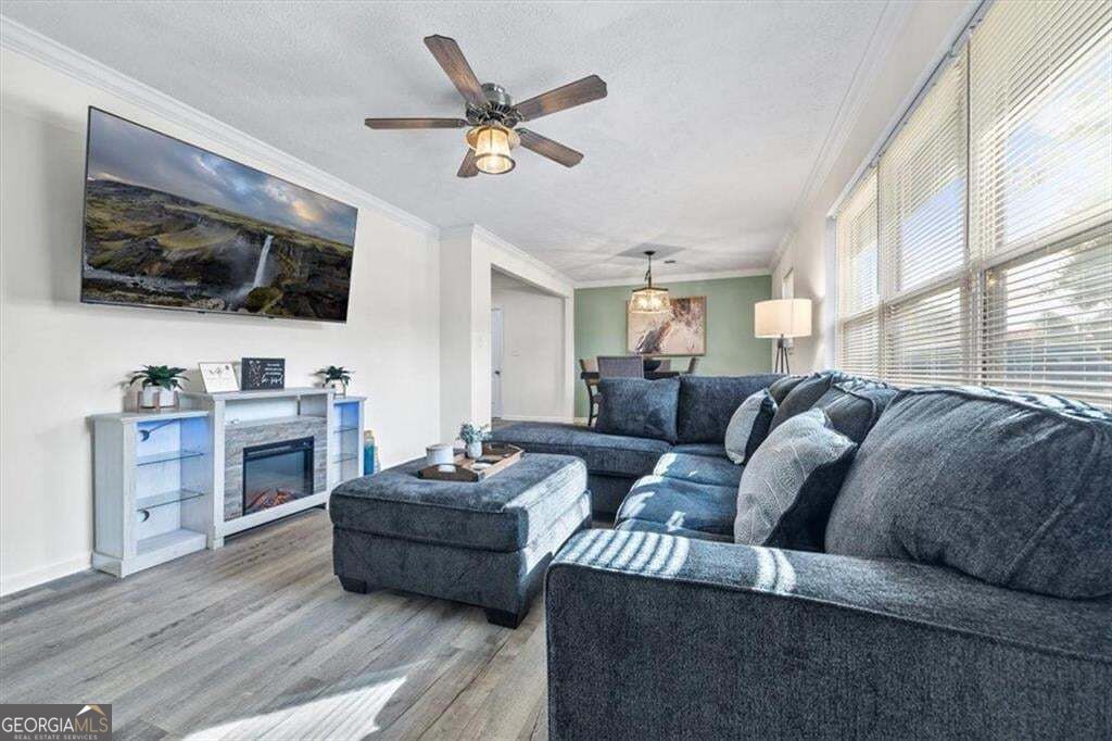 4281 Hiram Lithia Springs RD SW