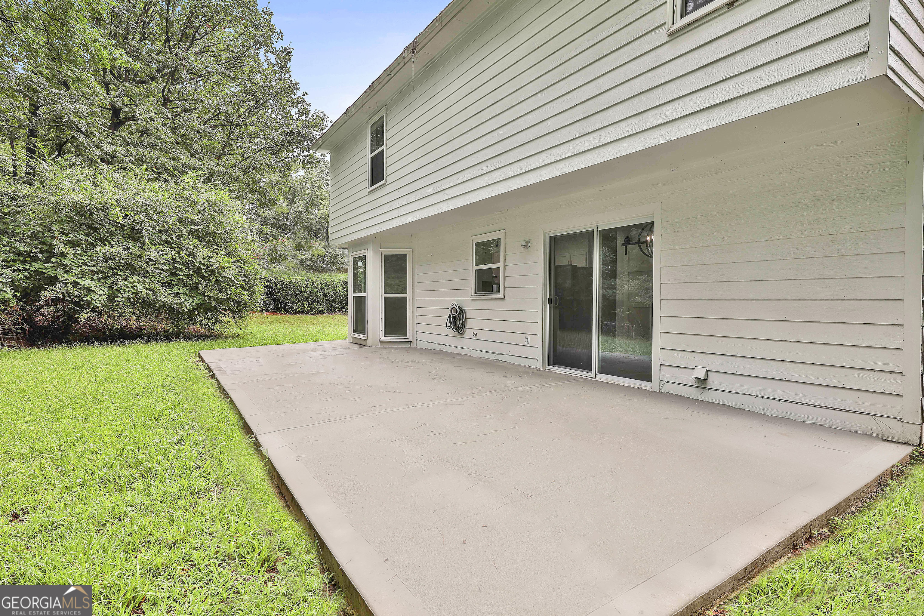 Peachtree City, Georgia 30269, United States, 4 Bedrooms Bedrooms, ,3 BathroomsBathrooms,Residential,Pending,13830