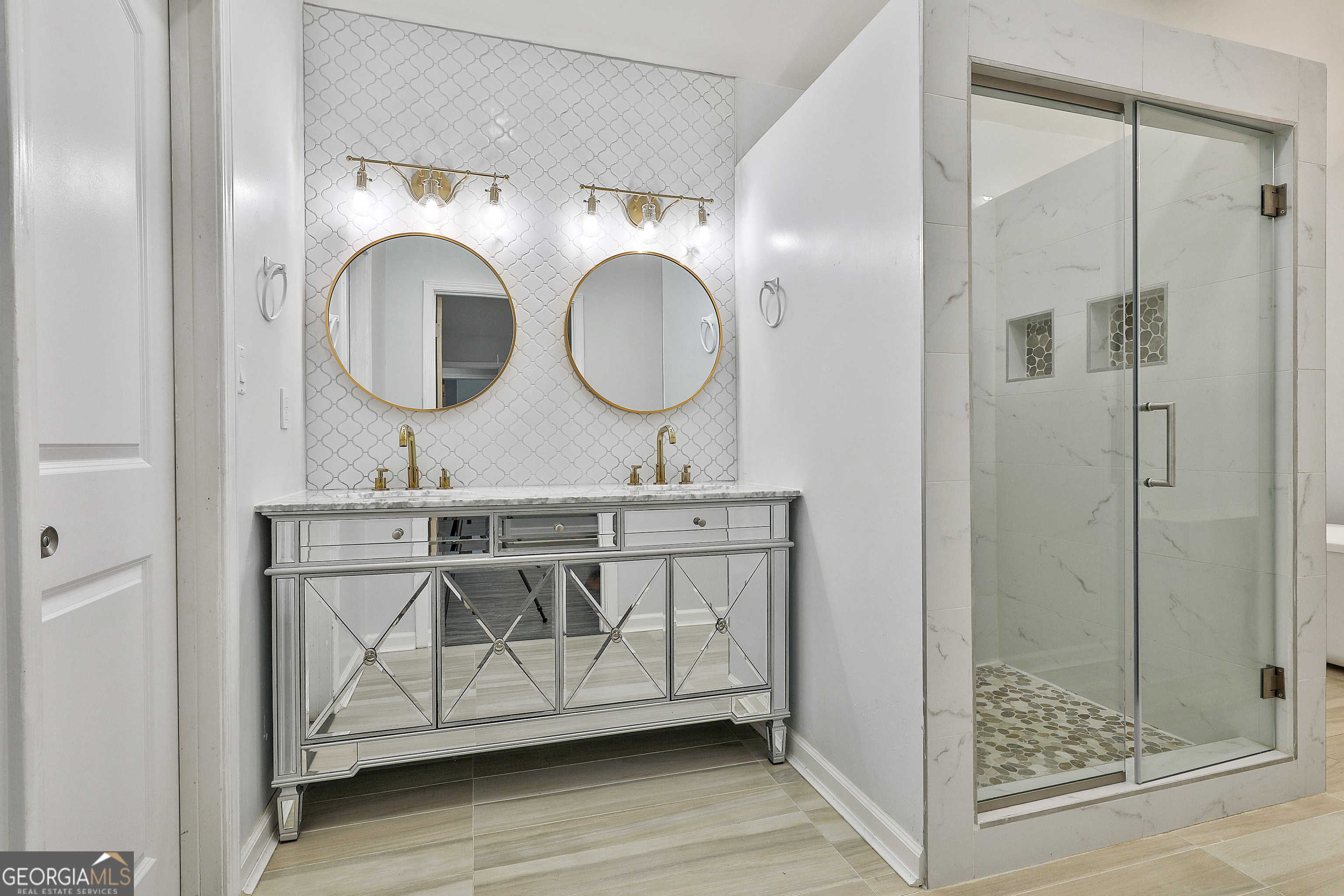 Peachtree City, Georgia 30269, United States, 4 Bedrooms Bedrooms, ,3 BathroomsBathrooms,Residential,Pending,13830