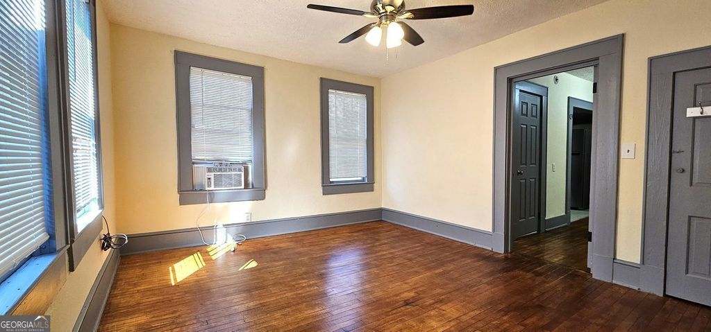 Photo of 800 Verner Street NW #4, Atlanta, GA 30318 (MLS # 10773307)