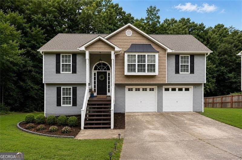 Photo of 234 Amberidge Drive NW, Cartersville, GA 30121 (MLS # 10820752)
