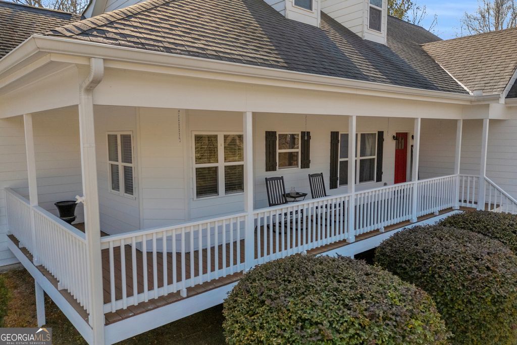 Photo of 3020 Meadow Trail, Loganville, GA 30052 (MLS # 10764183)