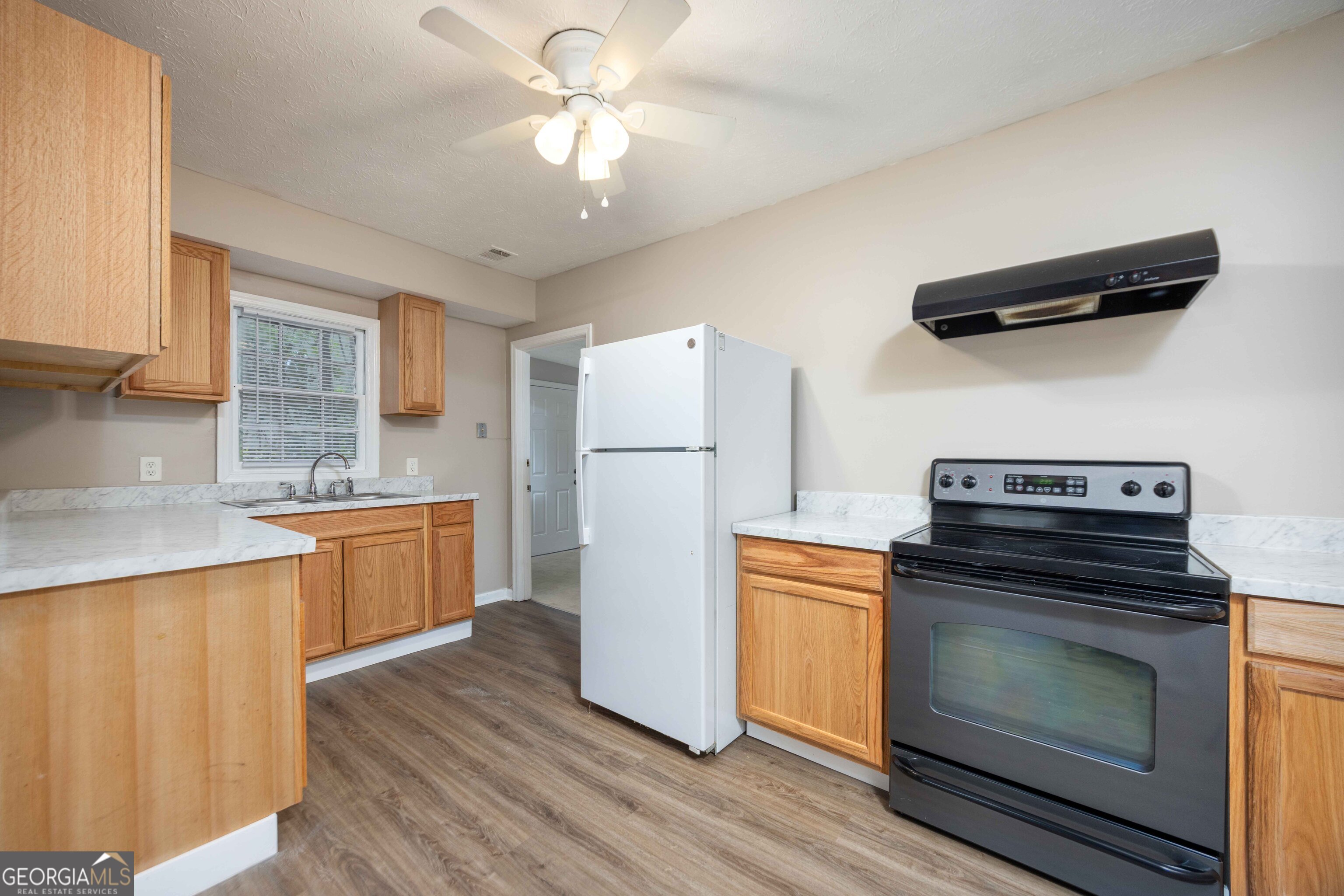 4397 Old Macon RD