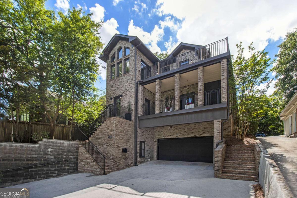 1260 Monroe DR NE