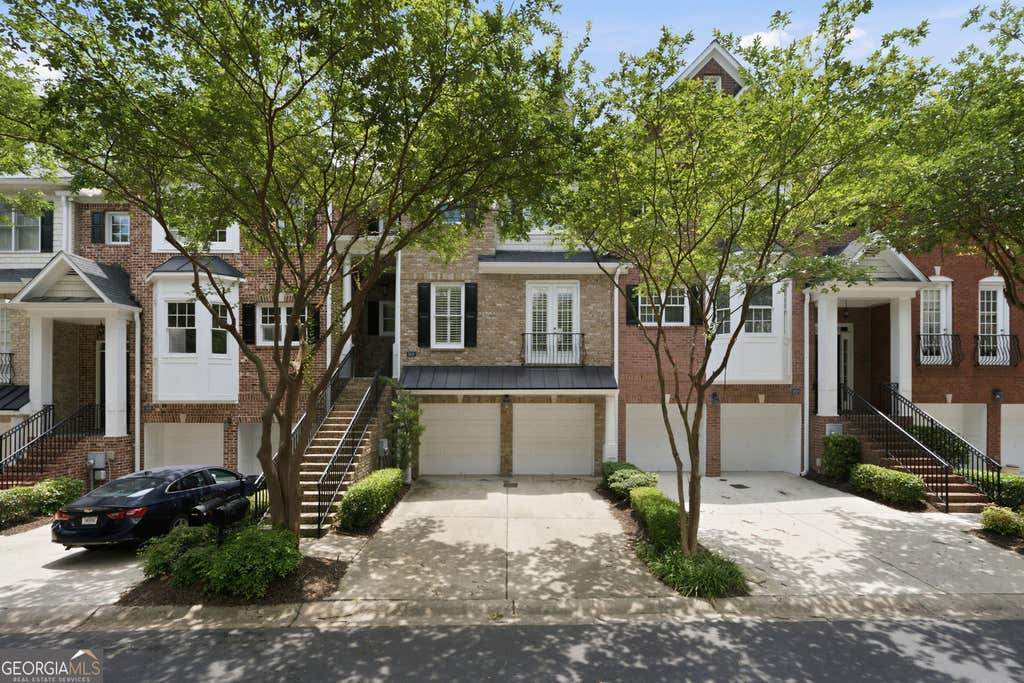 Photo of 5806 Riverstone Circle #10, Atlanta, GA 30339 (MLS # 10821232)