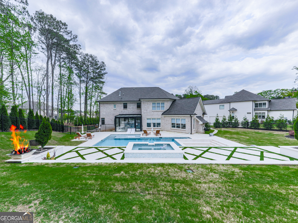 2535 Lake View CT