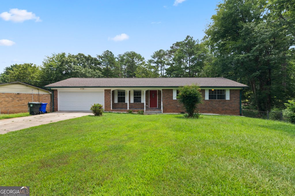 Photo of 1492 Tanglewood Way NW, Conyers, GA 30012 (MLS # 10683873)