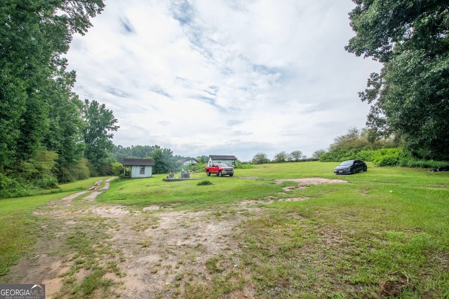 136 White Rose LN