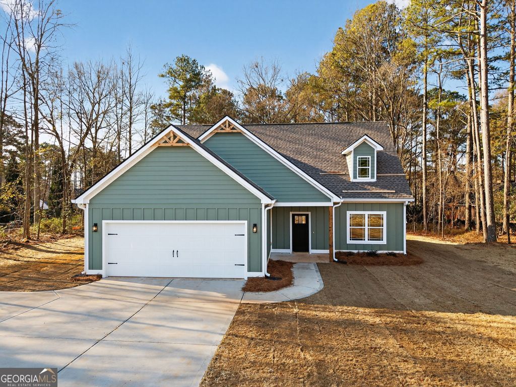 Photo of 422 Maddox Road, Griffin, GA 30224 (MLS # 10682950)